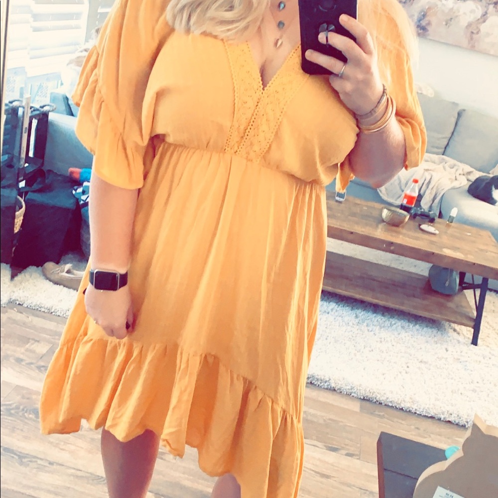 Yellow hi-lo dress